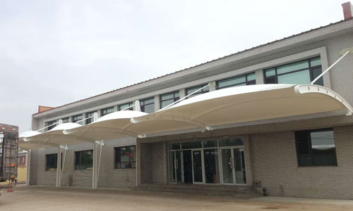 哈爾濱張拉膜應用范圍廣泛，展現現代建筑美學潮流